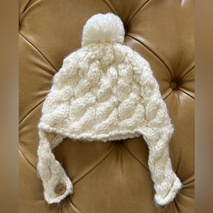 White beanie with Pom Pom